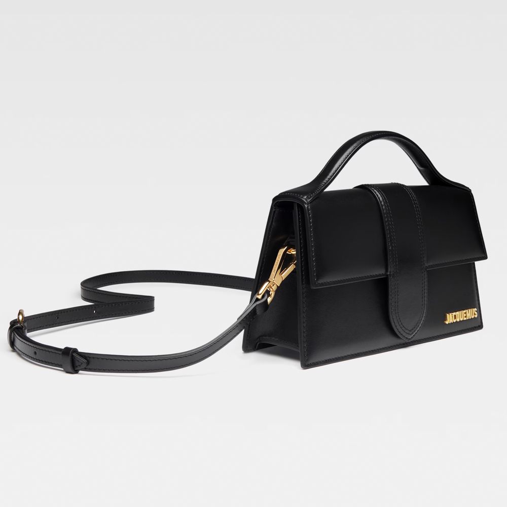 Jacquemus musta nahkainen crossbody laukku